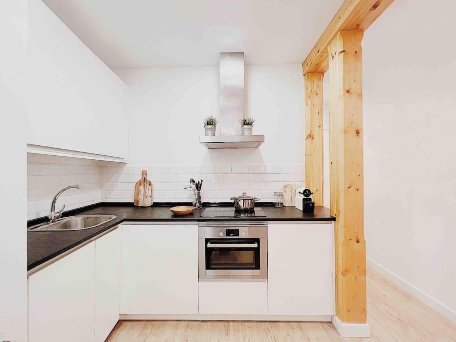 Apartamento Privado De Diseno En Pleno Centro - Atocha Madri Exterior foto